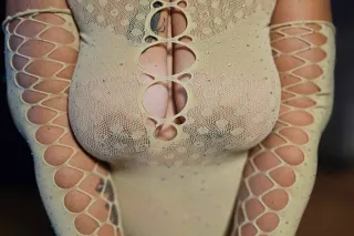 😍😜 Thick and Curvy MILF😜😍 - Image 10