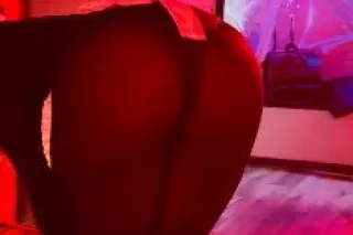 Slim thicc🍑Water Booty💦 - Image 2