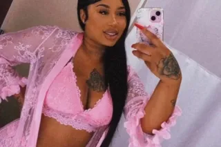 outcalls only & Must Be Over 30❗ 💦🎉🩷 - Image 1